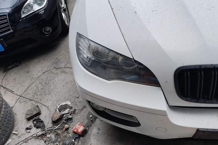 Used BMW X6  Right Front Headlight