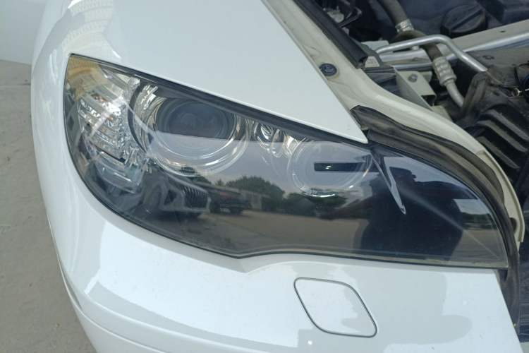 Used BMW X6  Right Front Headlight