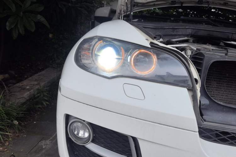 Used BMW X6 2014 xDrive35i Sport model Right Front Headlight