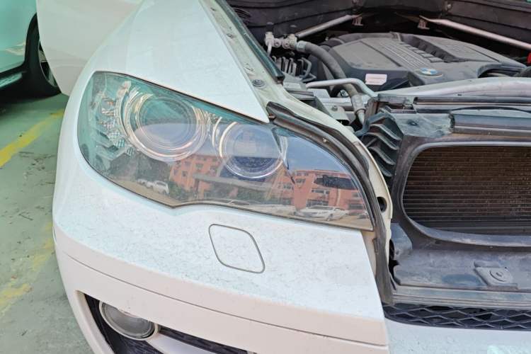 Used BMW X6 2014 xDrive35i Sport model Right Front Headlight