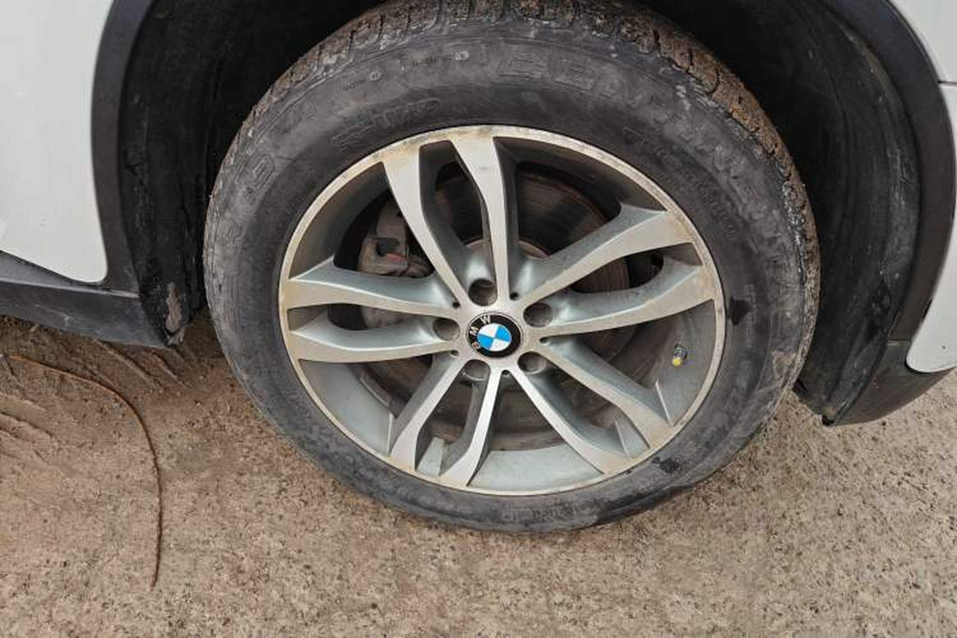 Used BMW X6 2014 xDrive35i Sport model Right Front Wheel Hub