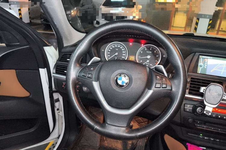 Used BMW X6 2014 xDrive35i Sport model Steering Wheel
