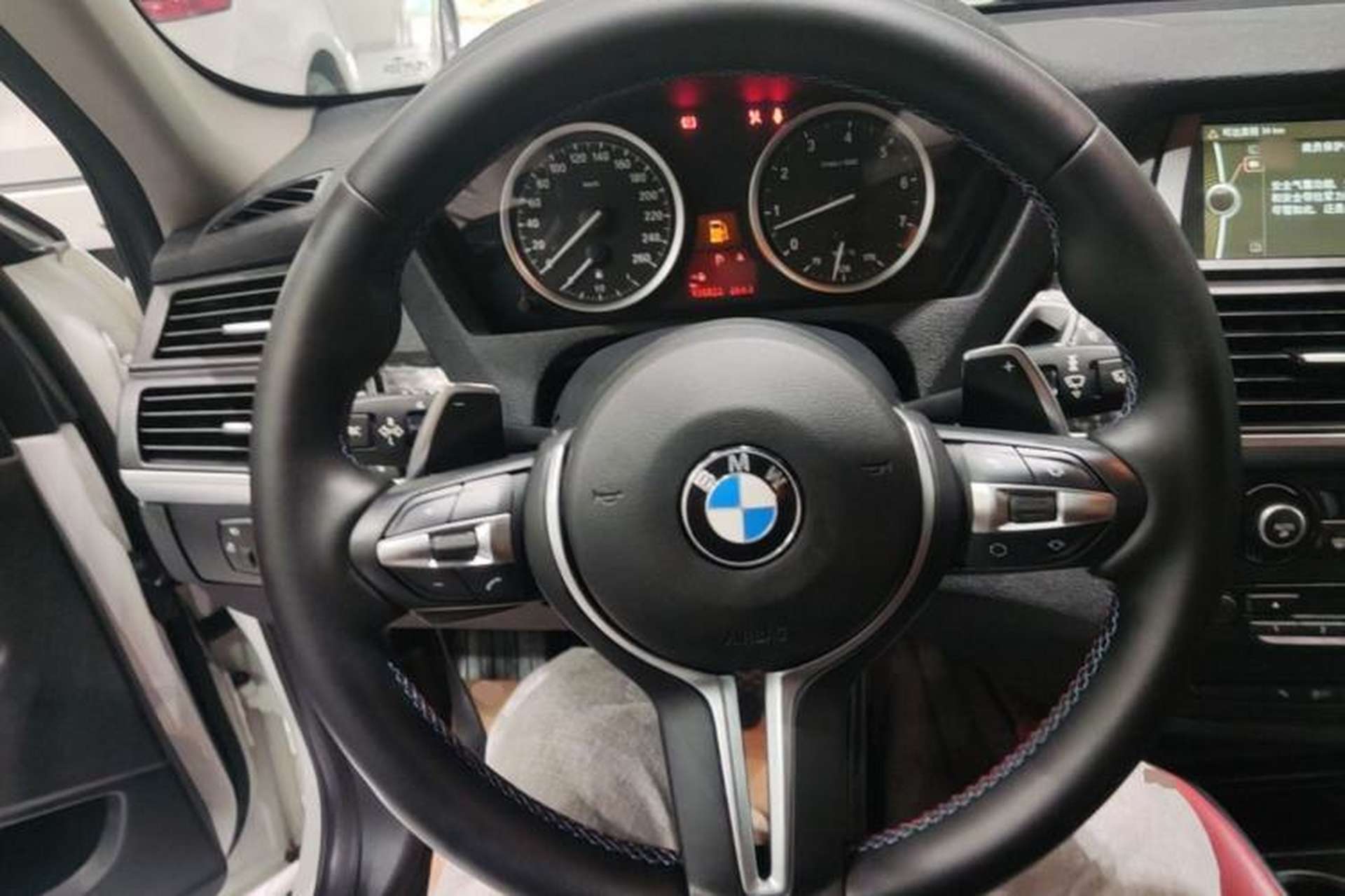 Used BMW X6 2014 xDrive35i five-seater Steering Wheel