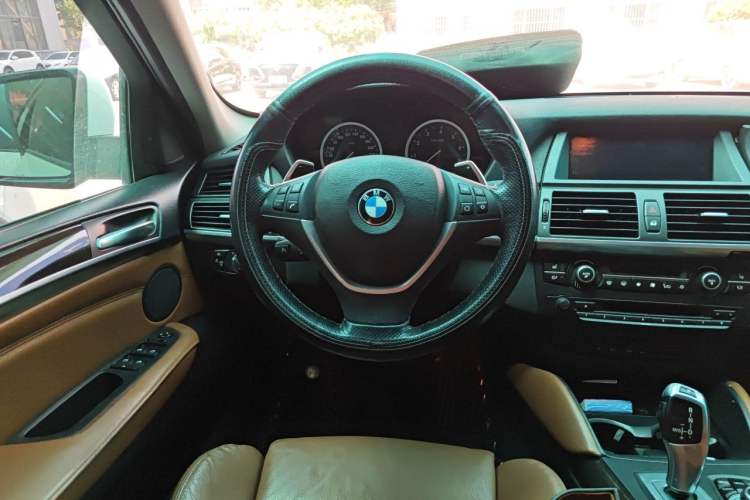 Used BMW X6 2014 xDrive35i Sport model Steering Wheel
