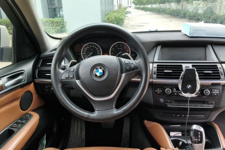 Used BMW X6 2014 xDrive35i Sport model Steering Wheel