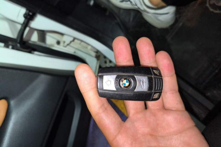 Used BMW X6 2014 xDrive35i Sport model Vehicle Key