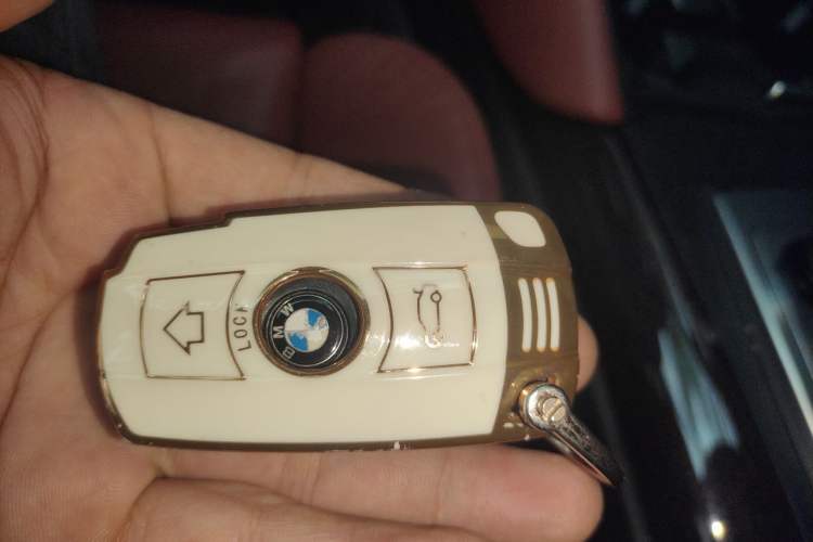 Used BMW X6 2014 xDrive35i Sport model Vehicle Key