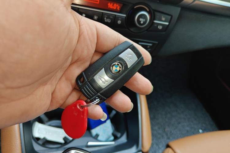 Used BMW X6 2014 xDrive35i Sport model Vehicle Key