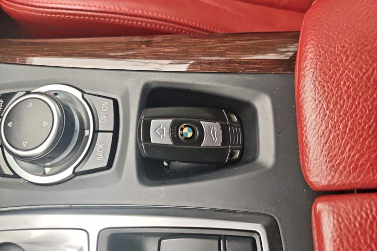Used BMW X6 2014 xDrive35i Sport model Vehicle Key