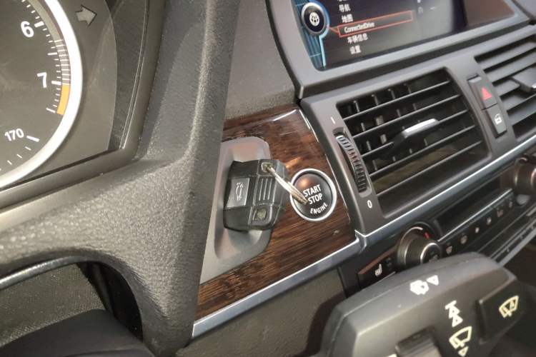 Used BMW X6 2014 xDrive35i Sport model Vehicle Key
