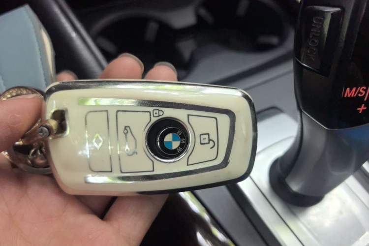 Used BMW X6 2014 xDrive35i Sport model Vehicle Key
