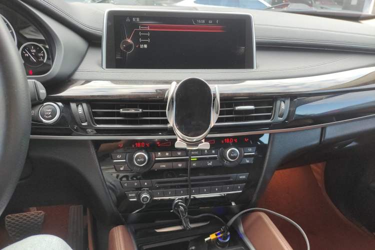 Used BMW X6 2015 xDrive28i Audio And AC Panel