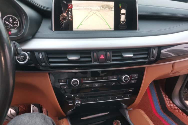 Used BMW X6 2015 xDrive35i Leading Model Audio And AC Panel
