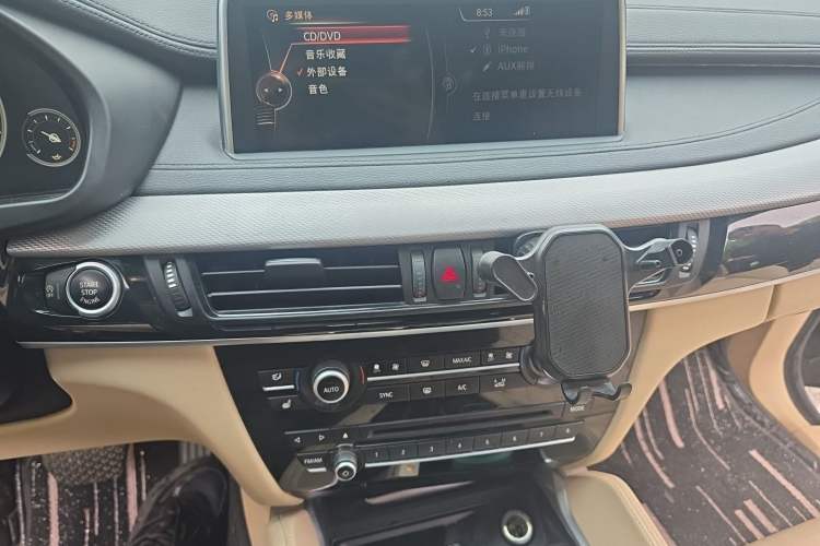 Used BMW X6 2015 xDrive35i Luxury Edition Audio And AC Panel