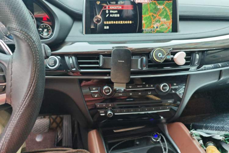 Used BMW X6 2015 xDrive35i Luxury Edition Audio And AC Panel