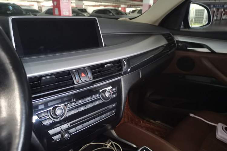 Used BMW X6 2015 xDrive35i Leading Model Audio And AC Panel