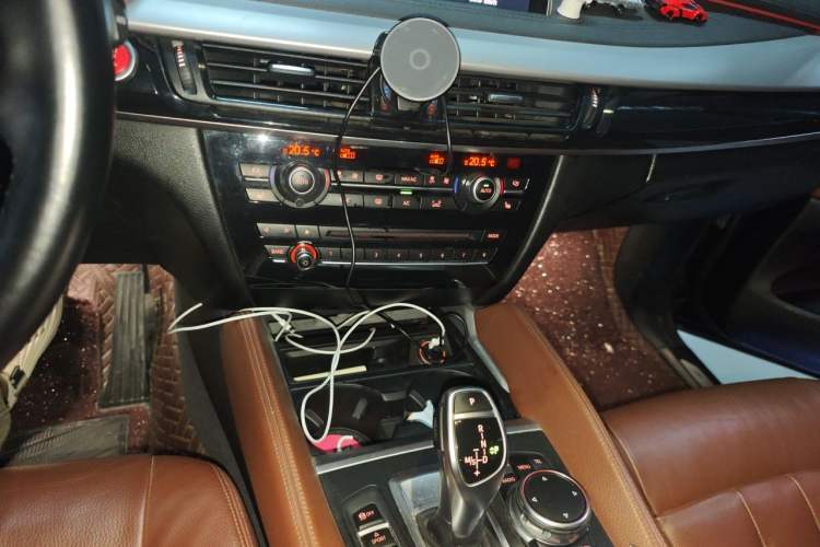 Used BMW X6 2015 xDrive35i Leading Model Audio And AC Panel
