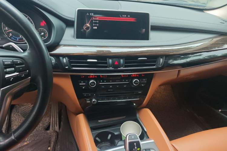 Used BMW X6 2015 xDrive35i Leading Model Audio And AC Panel