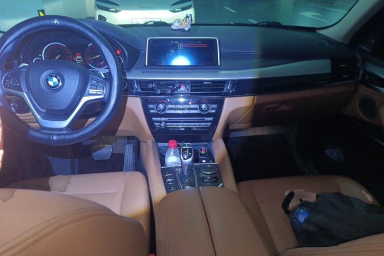 Used BMW X6 2015 xDrive35i Leading Model Center Console