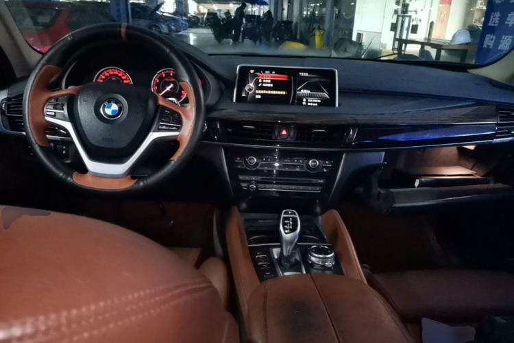 Used BMW X6 2015 xDrive35i Luxury Edition Center Console