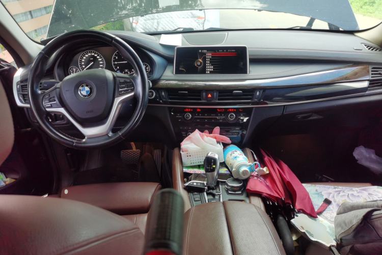 Used BMW X6 2015 xDrive28i Center Console