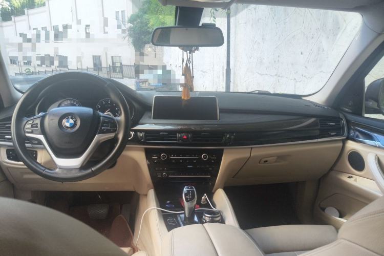 Used BMW X6 2015 xDrive35i Leading Model Center Console