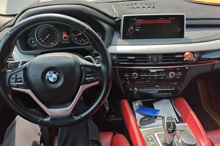 Used BMW X6 2015 xDrive35i Leading Model Center Console