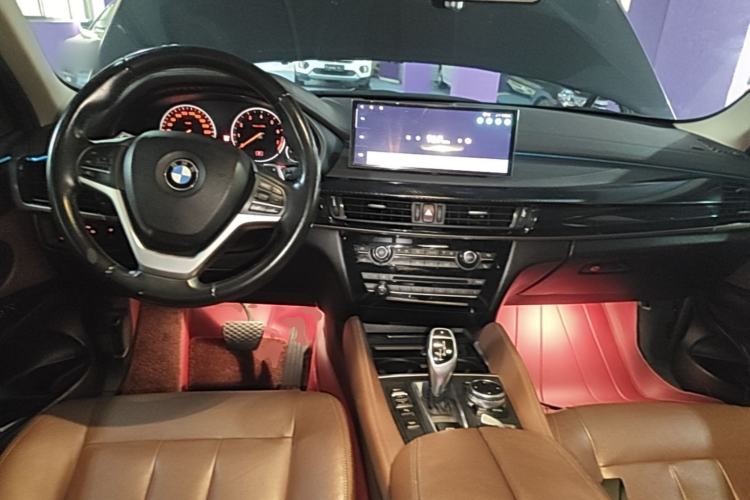 Used BMW X6 2015 xDrive35i Leading Model Center Console