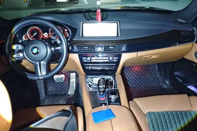 Used BMW X6 2015 xDrive35i Luxury Edition Center Console