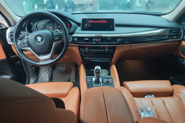 Used BMW X6 2015 xDrive35i Leading Model Center Console