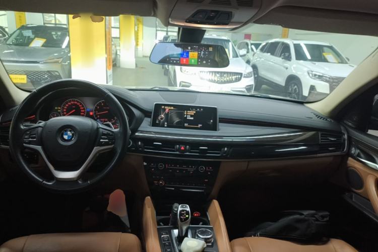 Used BMW X6 2015 xDrive35i Luxury Edition Center Console