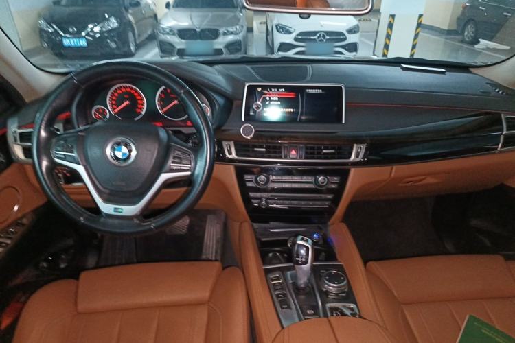 Used BMW X6 2015 xDrive28i Center Console