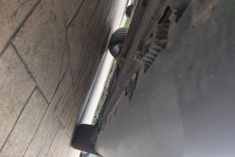 Used BMW X6  Chassis Front Left
