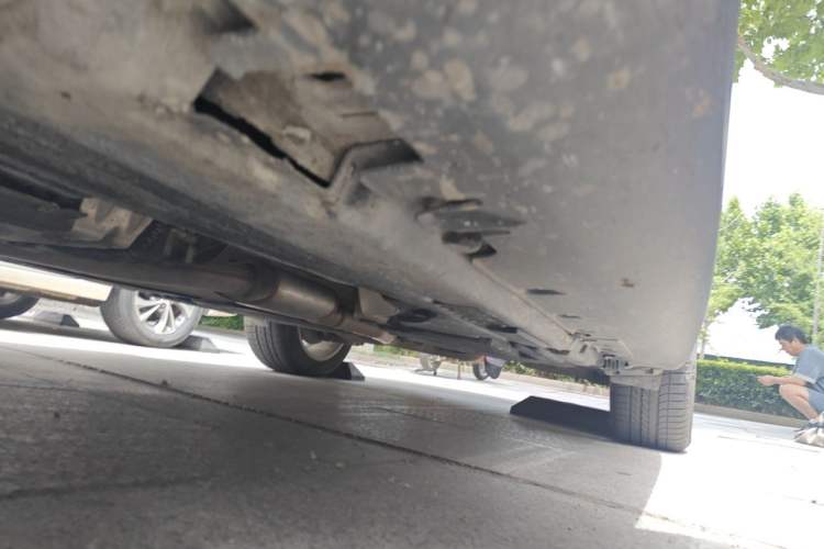 Used BMW X6 2015 xDrive28i Chassis Front Left