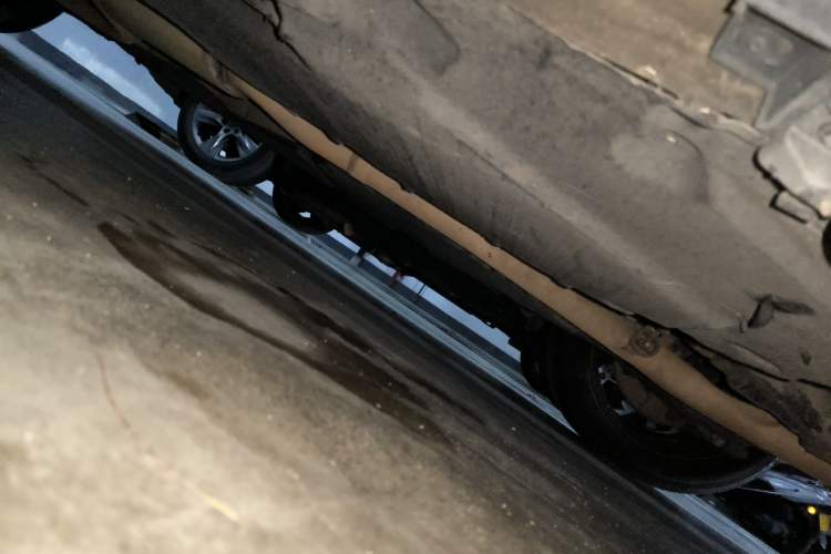 Used BMW X6 2015 xDrive28i Chassis Rear Left