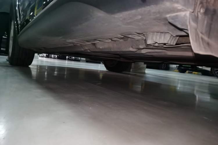 Used BMW X6 2015 xDrive28i Chassis Rear Left
