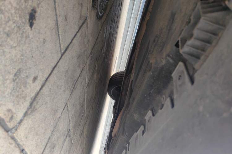 Used BMW X6  Chassis Rear Right