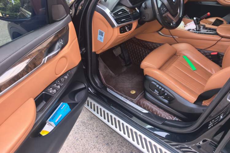 Used BMW X6 2015 xDrive28i Driver Seat