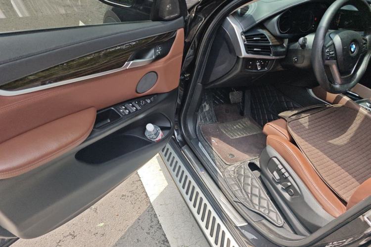 Used BMW X6 2015 xDrive35i Luxury Edition Driver Seat