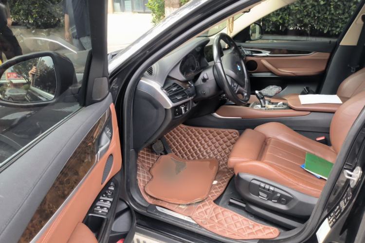 Used BMW X6 2015 xDrive28i Driver Seat
