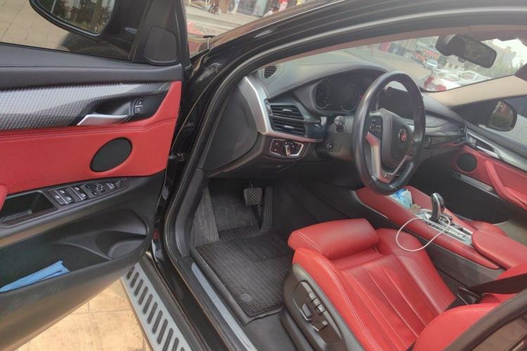 Used BMW X6  Driver Seat