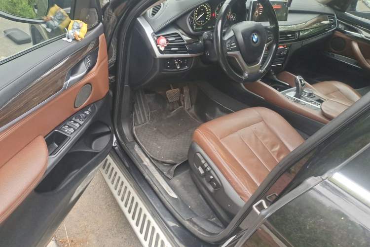 Used BMW X6 2015 xDrive35i Luxury Edition Driver Seat