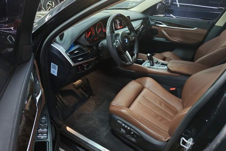 Used BMW X6 2015 xDrive28i Driver Seat
