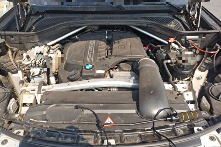 Used BMW X6 2015 xDrive35i Luxury Edition Engine Bay