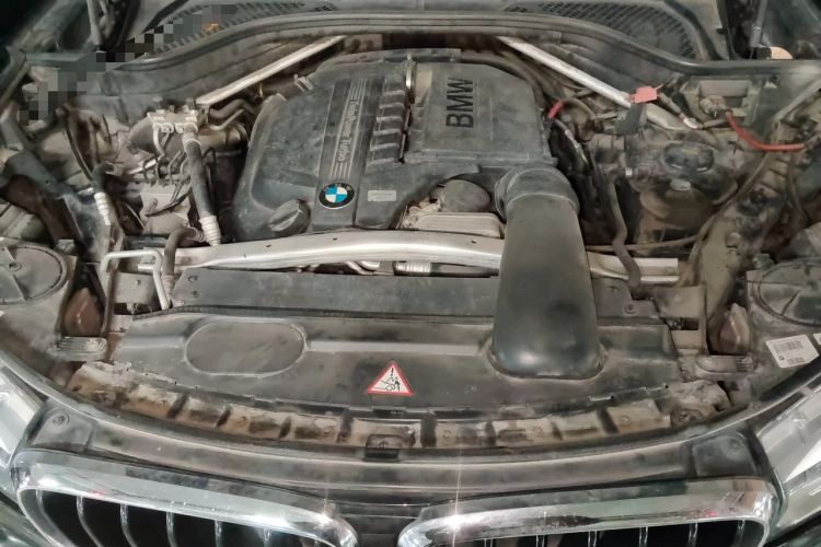 Used BMW X6 2015 xDrive35i Luxury Edition Engine Bay
