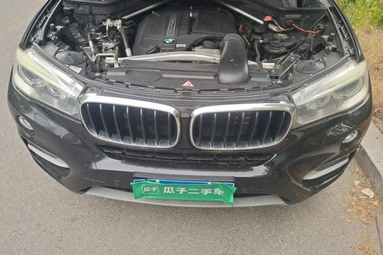 Used BMW X6 2015 xDrive35i Luxury Edition Engine Bay