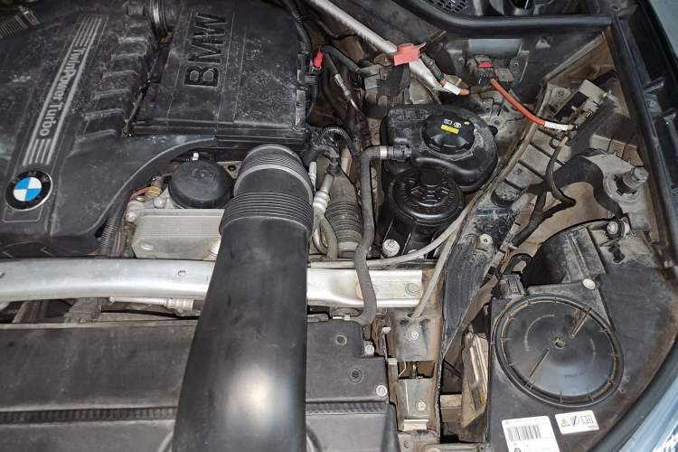 Used BMW X6 2015 xDrive35i Luxury Edition Engine Bay Left