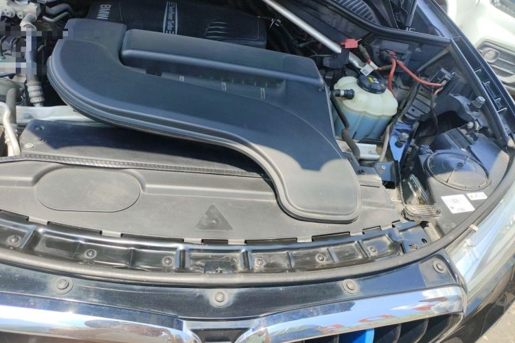 Used BMW X6 2015 xDrive28i Engine Bay Left