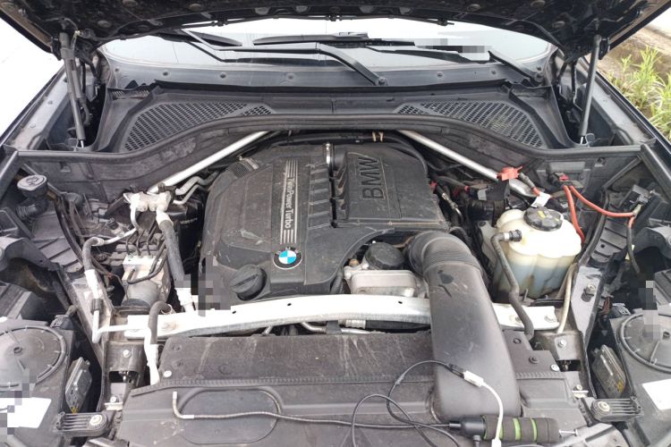 Used BMW X6 2015 xDrive35i Leading Model Engine Bay