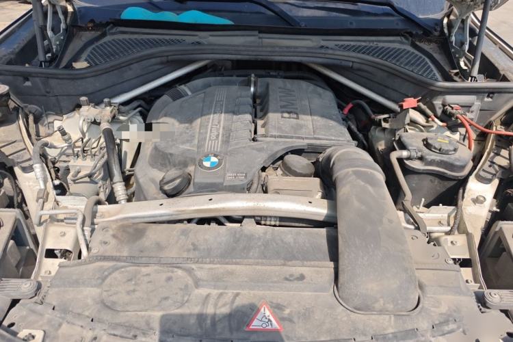 Used BMW X6 2015 xDrive35i Leading Model Engine Bay